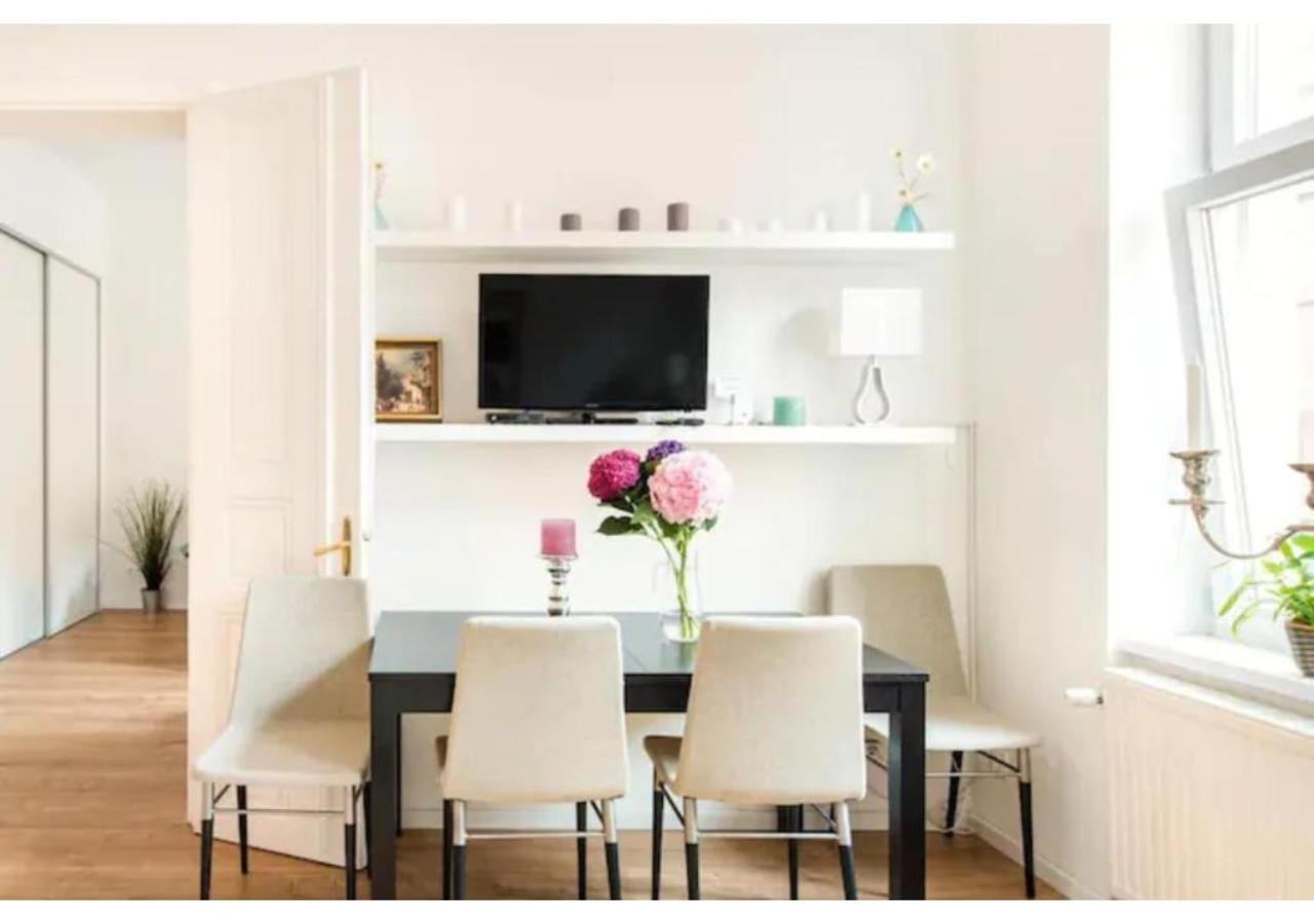 Luxurious And Bright, 5 Min To City Center Apartment Виена Екстериор снимка