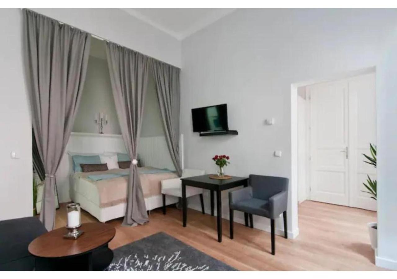 Luxurious And Bright, 5 Min To City Center Apartment Виена Екстериор снимка
