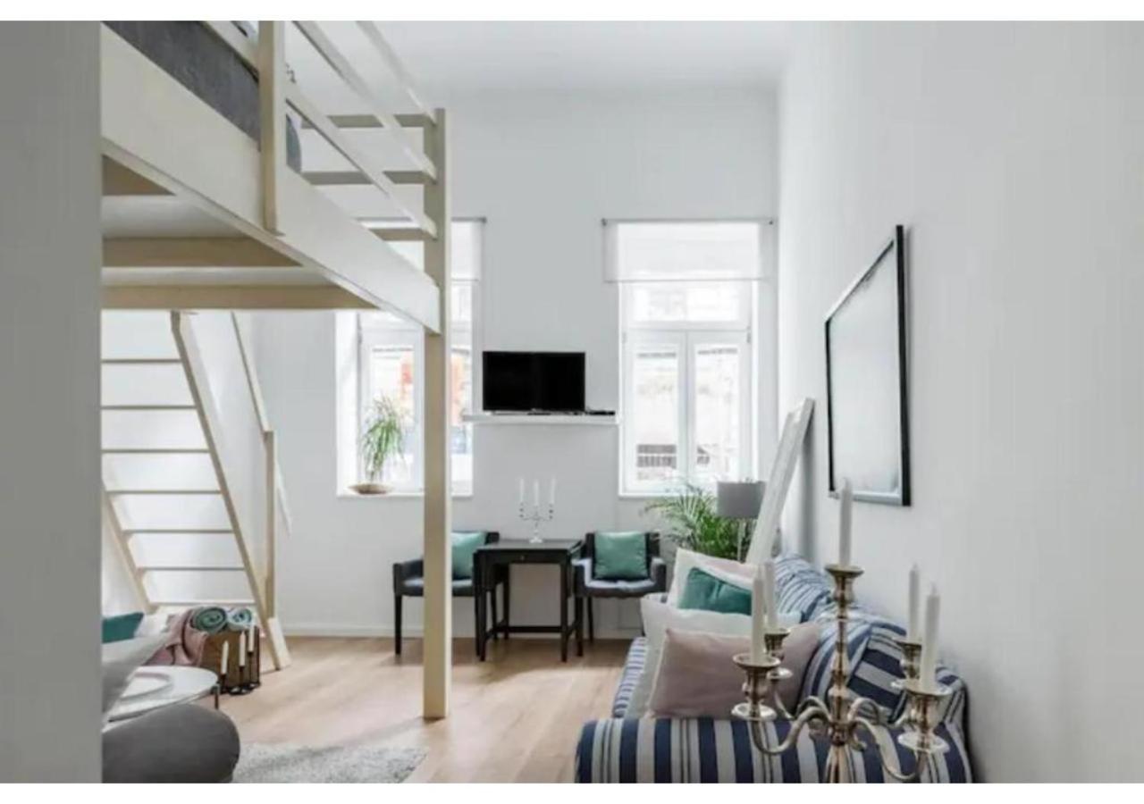 Luxurious And Bright, 5 Min To City Center Apartment Виена Екстериор снимка