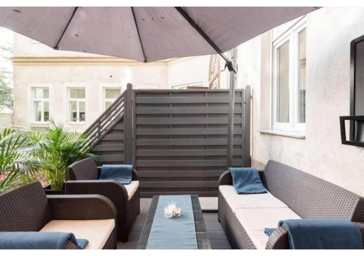 Luxurious And Bright, 5 Min To City Center Apartment Виена Екстериор снимка